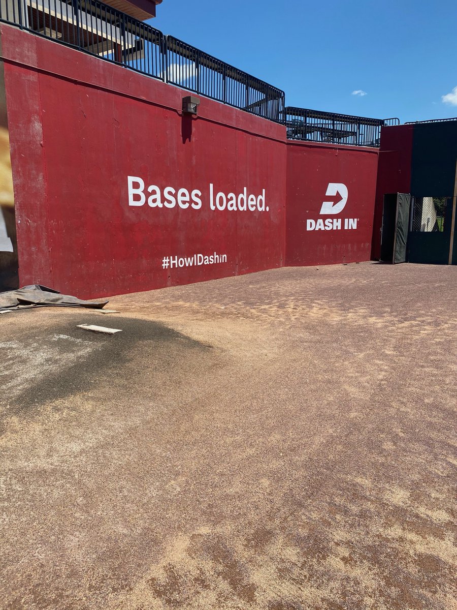 BlueCrabs's tweet photo. How do you Dash In? #HowIDashIn @dashinstores https://t.co/PfzQs1dJDI