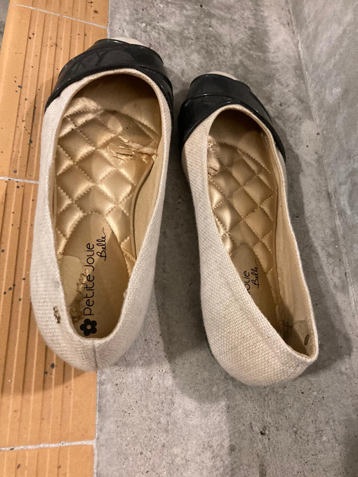 這對平底超香 超舒服...相信誰聞到也會玩 超爽!  #扫楼 #恋足 #打胶  #原味 #射鞋 #Cumshoes #射平底鞋 #Cumflats https://t.co/7vfQ4PKEwn<a href="/tag/%E6%89%AB%E6%A5%BC"class="tags">#扫楼</a><a href="/tag/%E6%81%8B%E8%B6%B3"class="tags">#恋足</a><a href="/tag/%E6%89%93%E8%83%B6"class="tags">#打胶</a><a href="/tag/%E5%8E%9F%E5%91%B3"class="tags">#原味</a><a href="/tag/%E5%B0%84%E9%9E%8B"class="tags">#射鞋</a><a href="/tag/cumshoes"class="tags"><span>#cumshoes</span></a><a href="/tag/%E5%B0%84%E5%B9%B3%E5%BA%95%E9%9E%8B"class="tags"><span>#射平底鞋</span></a><a href="/tag/cumflats"class="tags"><span>#cumflats</span></a>