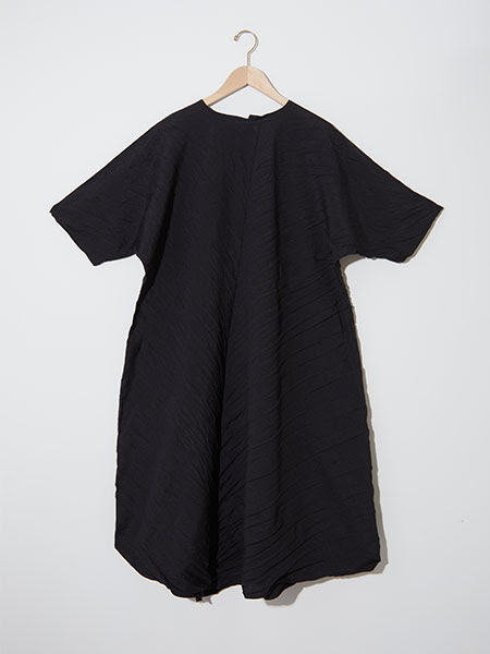LaGarconne's tweet photo. A Piece of Cloth — Latest pieces from Issey Miyake + New Styles Added to Sale &amp; Further Reductions Up to 60%

https://t.co/u4pQAbIRIW
https://t.co/nKwcCJEBET https://t.co/uICap4XRDM