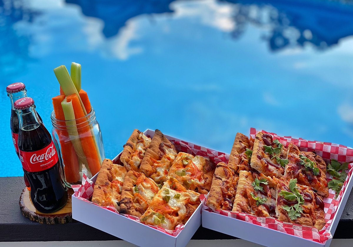 aariasxo's tweet photo. Planning a picnic date with your friends/significant other?👀 BitesnBask got ya covered!🧺🧀🍇
Just bring a blanket and we got the rest. Delivery is available in both NJ/NY. Follow us on IG @bitesnbask for more info! #smallbusiness https://t.co/jKkQpNiFxx