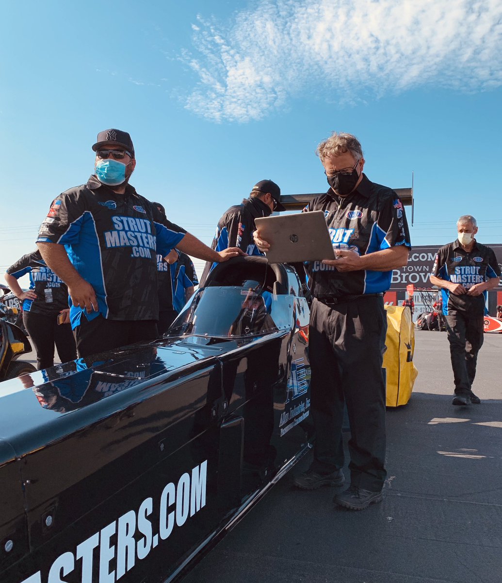 racing_foley's tweet photo. NHRA #Summernats E1: Our 3.968 at 298.80 MPH just wasn’t enough to take down Kalitta’s 3.80. Fortunately, this Allan Industries/@strutmasters car keeps going down the track and collecting data. We’ll be back soon, Indy!
#TeamSTRUTMASTERS | #FoleyLewisRacing https://t.co/AE7TEcrcdM