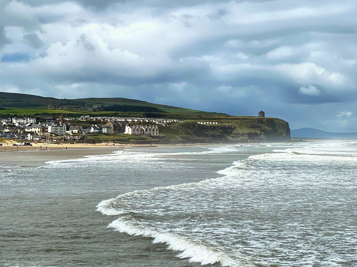 Another windy morning at the Barr mouth! Maybe catch some 🌊later! 🏄🏻‍♀️ #sundayfunday