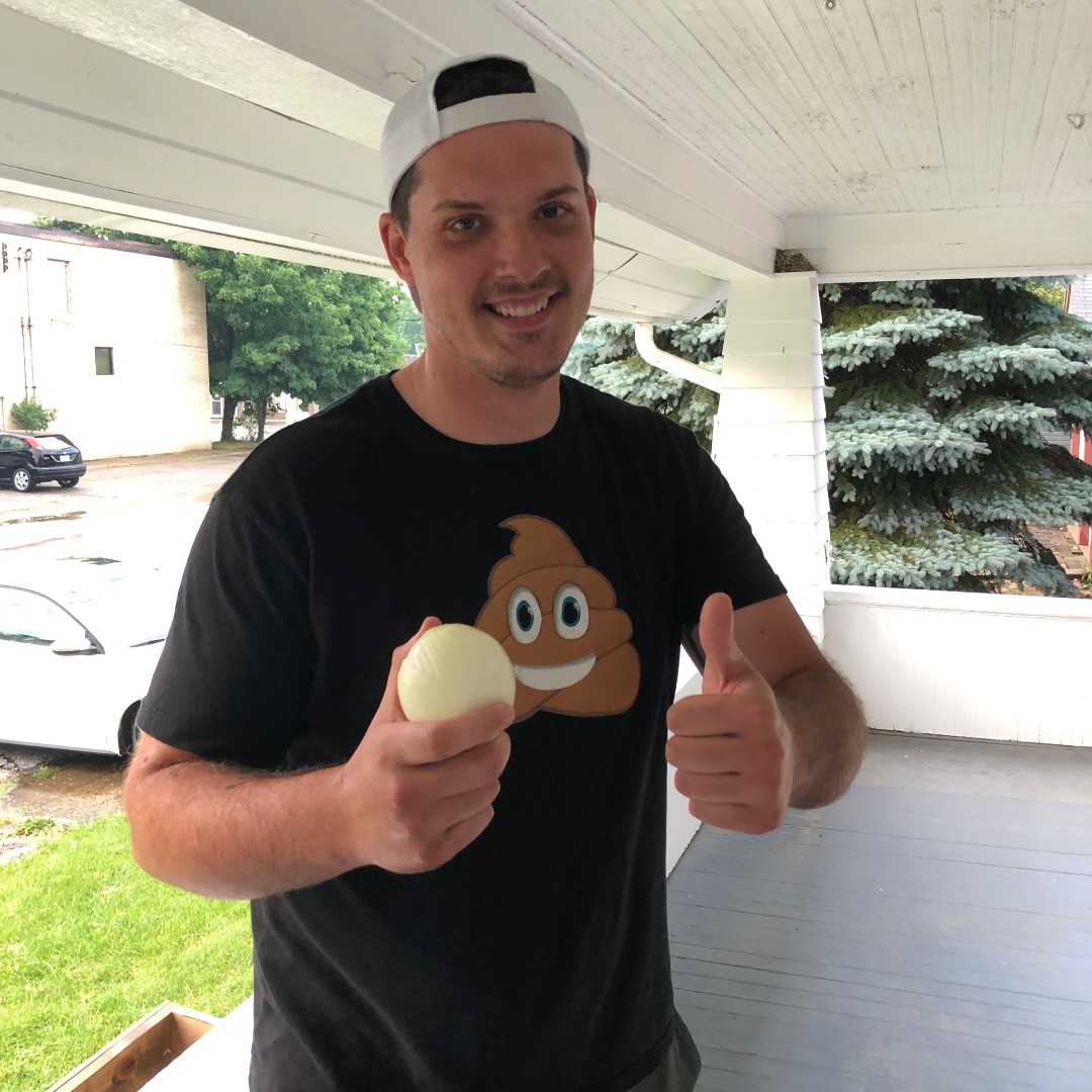 Porch_RC's tweet photo. Our leaders had a simple challenge this week--eat an onion! Those who succeeded earned BIG POINTS for their group! https://t.co/Xvs1LO75G4