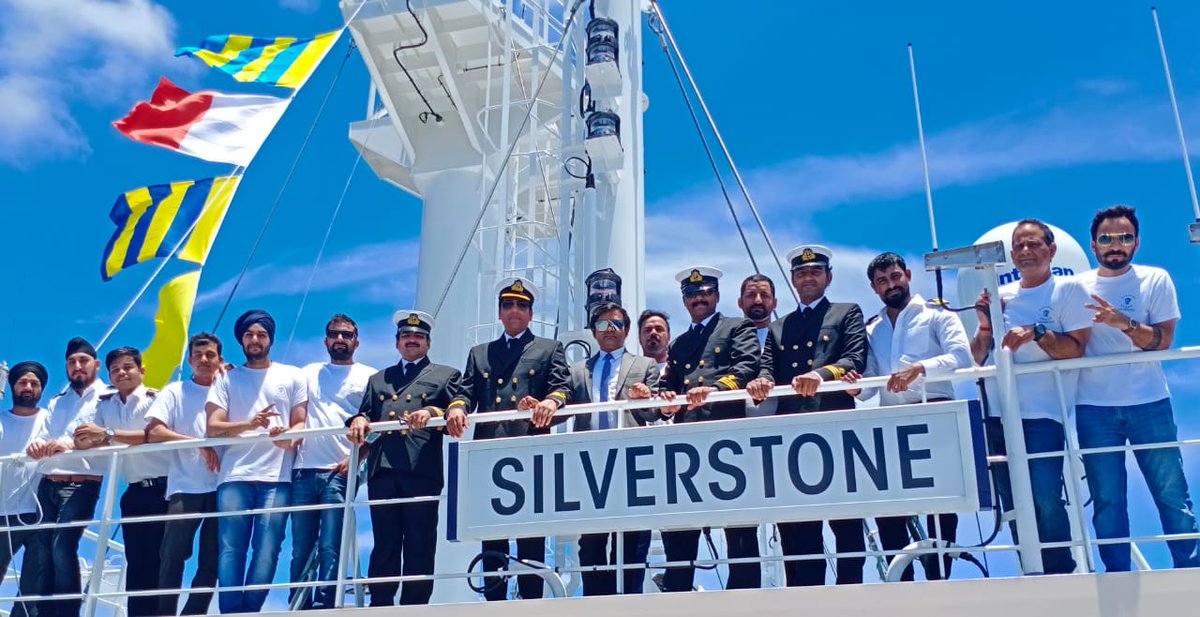 CaptAmitJoshi1's tweet photo. Each pic have some sort of rhythm, Wishing great luck to Capt Darryl Rodrigues &amp; his team on taking over VLCC in such challenging times. https://t.co/WbAh606oyo