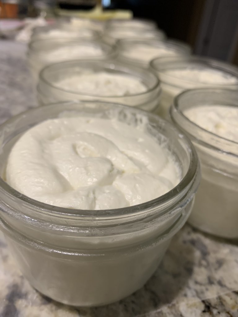 MuvasMakingz's tweet photo. @TeeNastySavage Hello! We’re new to Twitter! Looking to gain an audience. 

Blackmade skincare products. 

Check us out! https://t.co/gvKIhyKGBu