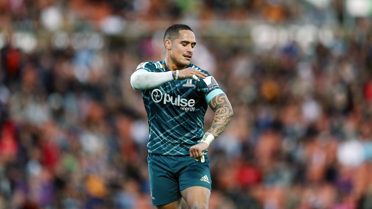 SuperRugbyNZ's tweet photo. Rub that dirt off your shoulder...

How good was @Te_Nug today? https://t.co/pJrv4rsJoX