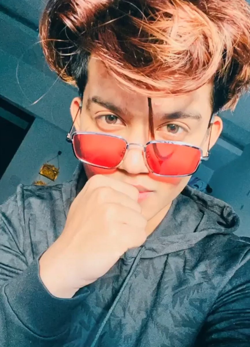 riyazian_'s tweet photo. Hey all riyazians fam❤ lets support each other.. Follow for follow back❤❤ #riifam https://t.co/RXwY97W6Ar