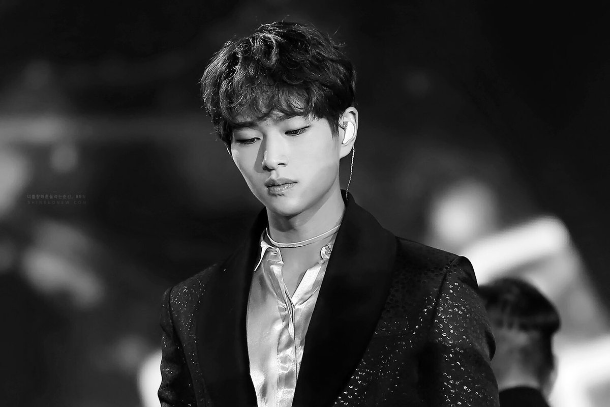  D-0/01 4 hrs, ONEW’S BACK i cant remember exactly when, why, and how i fell in love with you and shinee. but im glad that it happened. im really here—im in too deep. thank you for sharing your talents, skills, and music to the world, lee jinki. ++ #ONEW  #SHINee  @SHINee