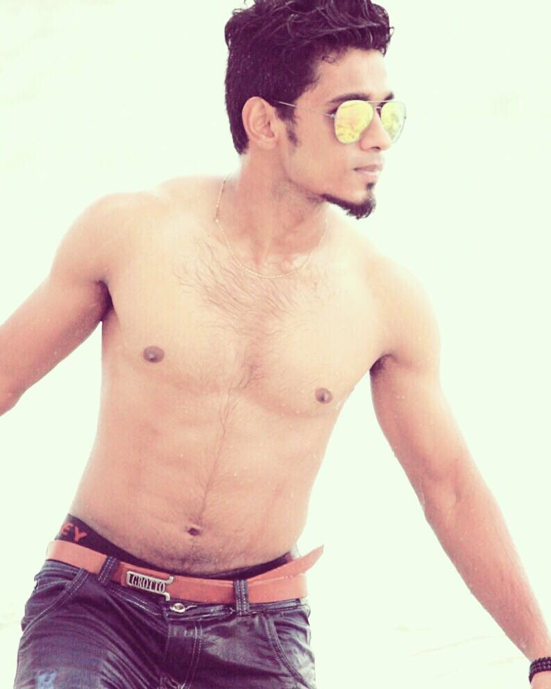 vinith1078's tweet photo. How many have met this hot athelete in Chennai ? https://t.co/l69gxjaQO1