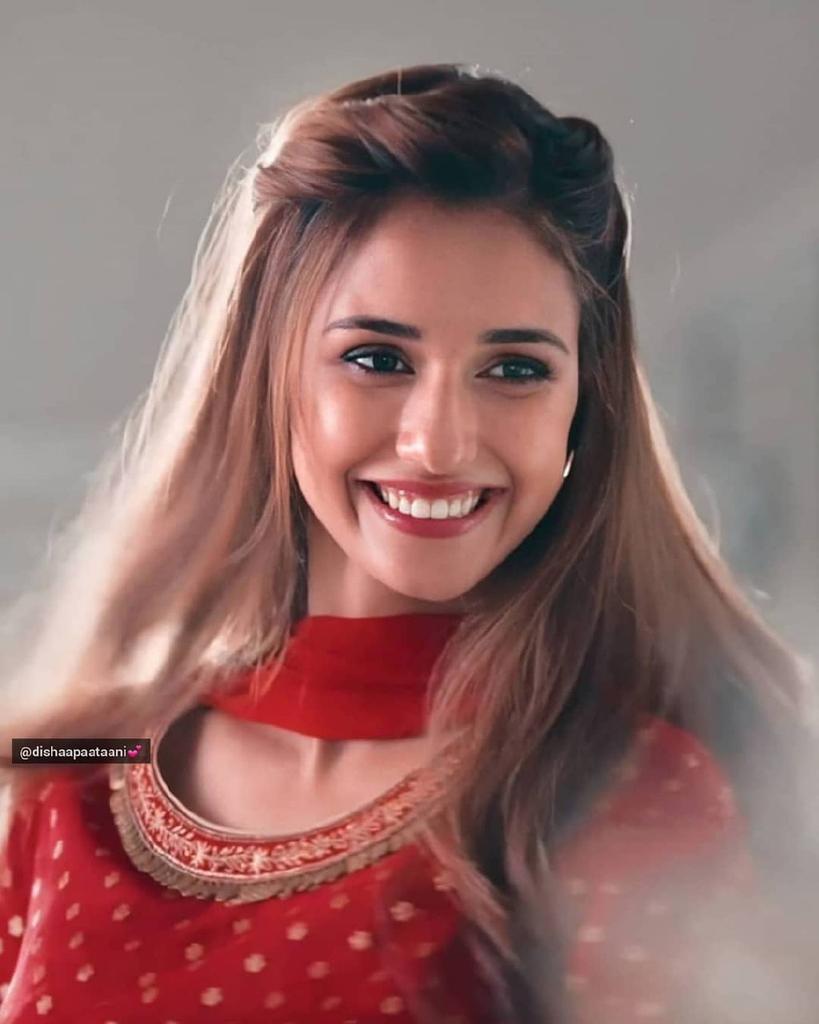 ARRRYANSB's tweet photo. @DishPatani hot https://t.co/pITOM0CYwY