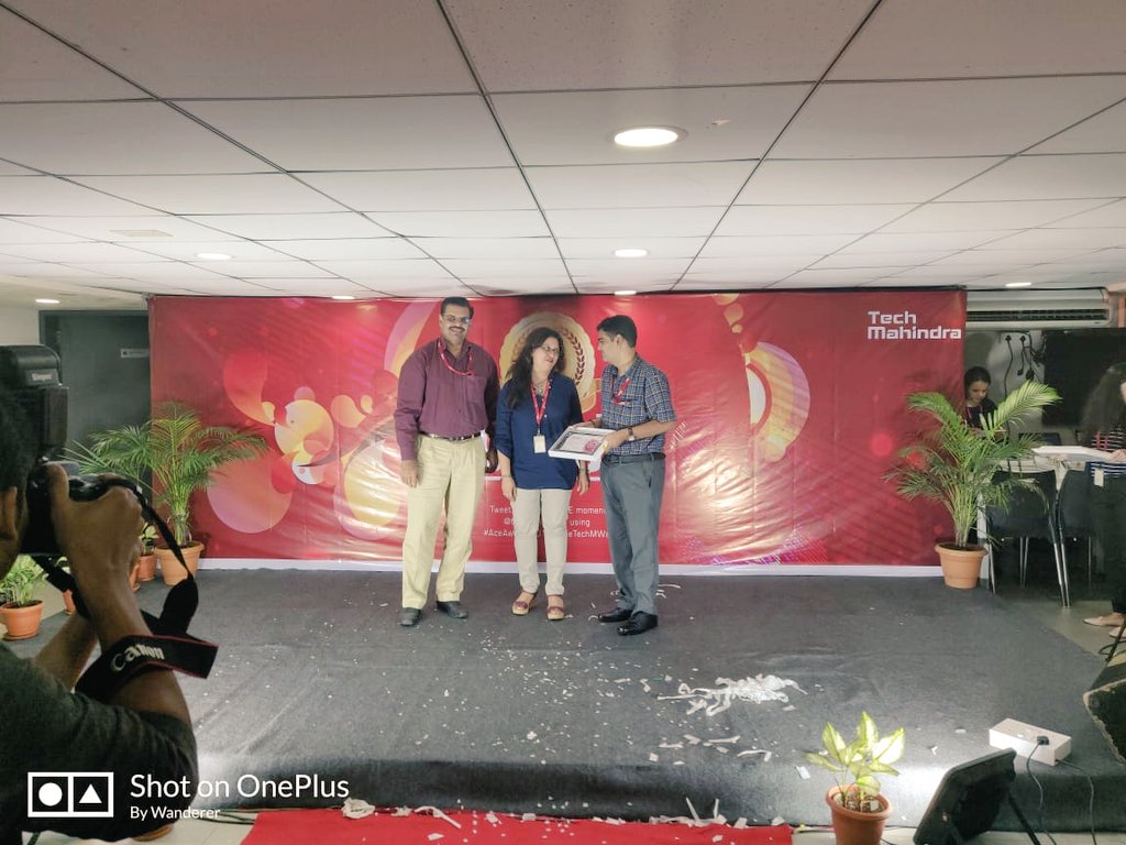 katyalnikhil's tweet photo. This day, last year #TechM #AceAwards. Blessed to work in an organisation with a culture of appreciation for hard work. Receiving the award from our inspirational leader @SuchitraKerkar made it more special. #HappyMemories #TechMahindra #LoveToBeTechM #TechMBS #ThisDayThatYear https://t.co/kDudeRQF5W