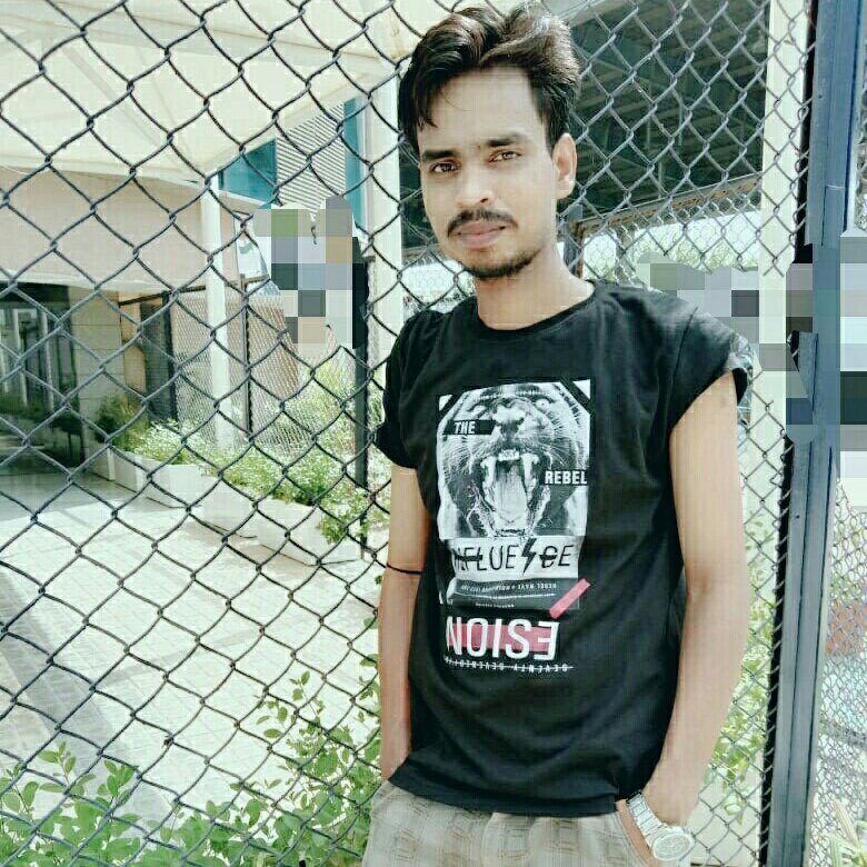 ApurbMishra3's tweet photo. #NewProfilePic2020 https://t.co/qtaxZcS657