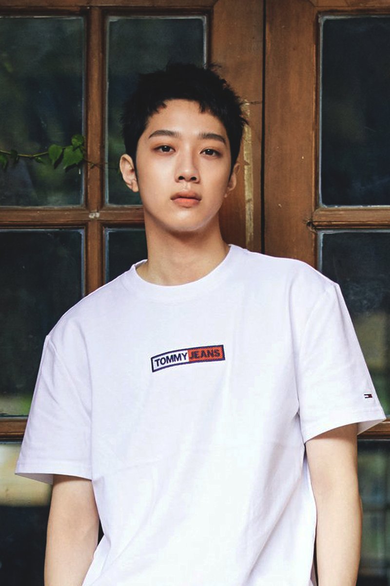 LinHoAesthetic's tweet photo. brown aesthetic ✨✨

#라이관린 #유선호 #laikuanlin #yooseonho #linho #หลินโฮ https://t.co/dLr3e0l0T8