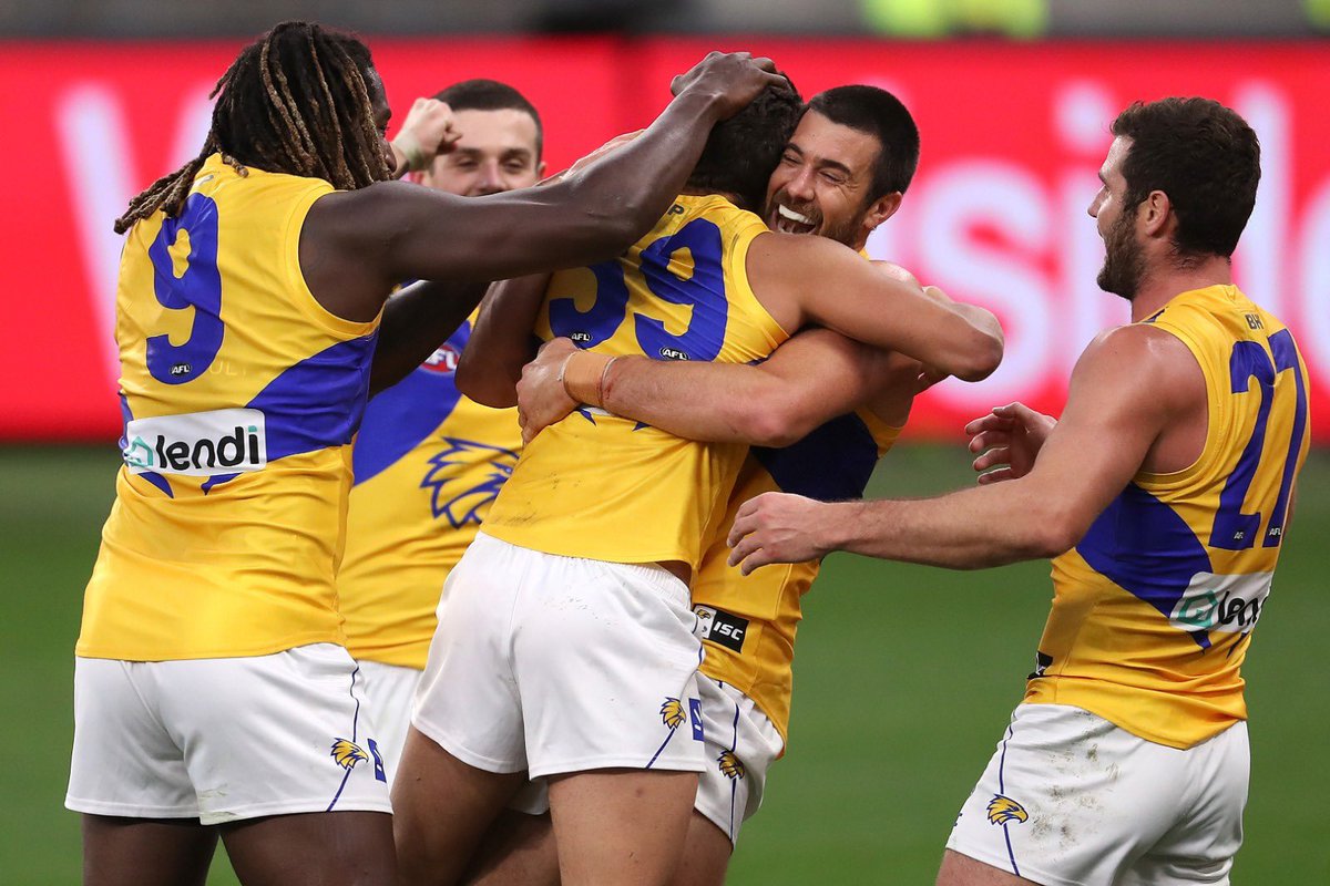 WestCoastEagles's tweet photo. FULL TIME: EAGLES WIN!!! 

🦅 62
⚓ 32
#AFLFreoEagles https://t.co/QVJkYClpKu