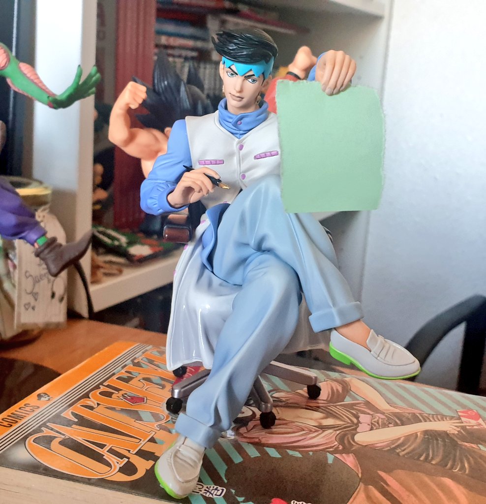 Osan0's tweet photo. Rohan Kishibe dándolo todo en esta figura sujeta notas (memo holder) de Di Molto Bene. #atope #rohankishibe #jojoforever #diamondisunbreakable #heavensdoor #jojosbizarreadventure #hirohikoaraki
Figuron de aniversario que me ha regalado @SoulCasiopea :) https://t.co/kSs3Yb9Tr4