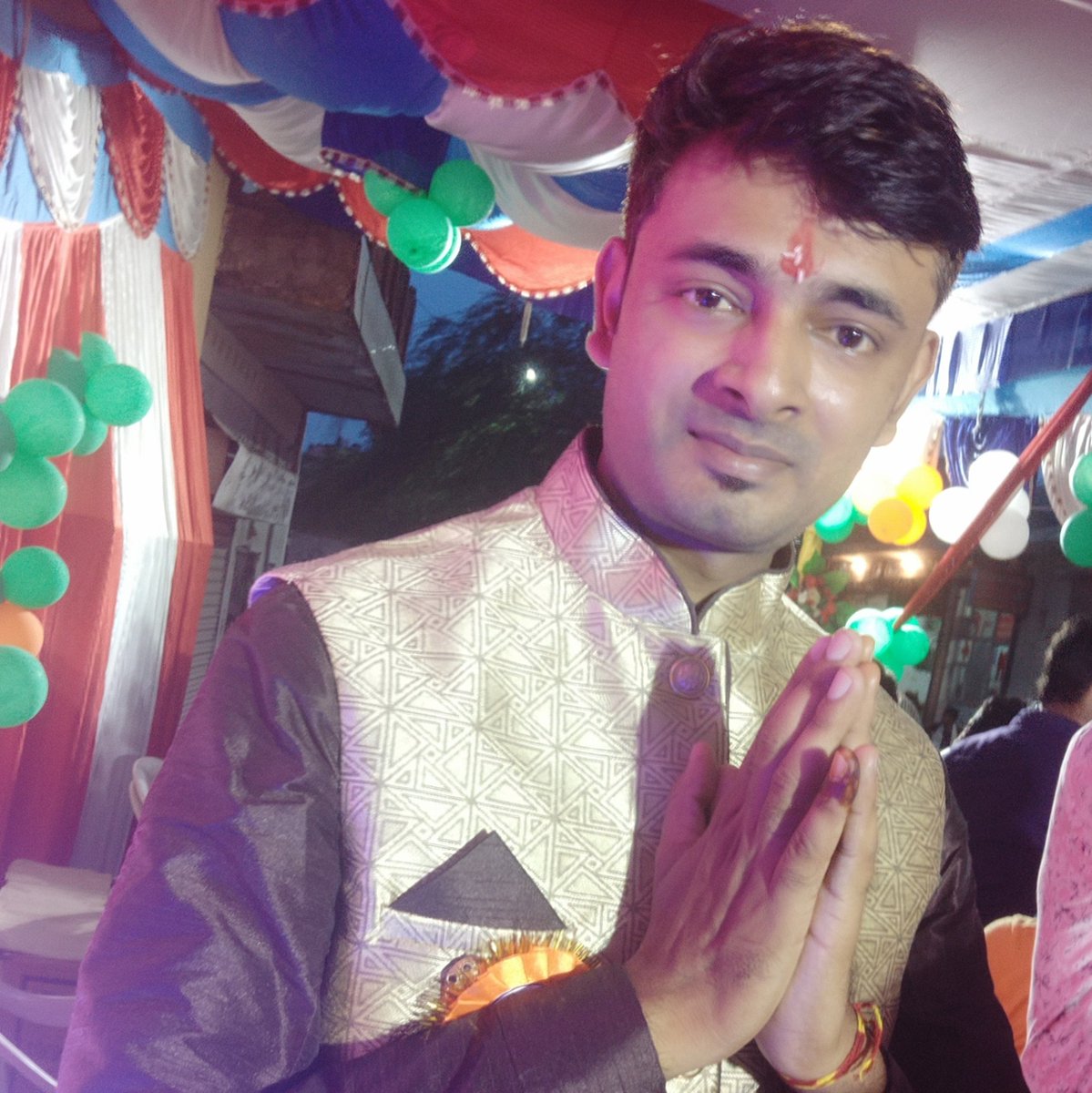rkmodi91's tweet photo. #NewProfilePic https://t.co/3QNdnBgDJn