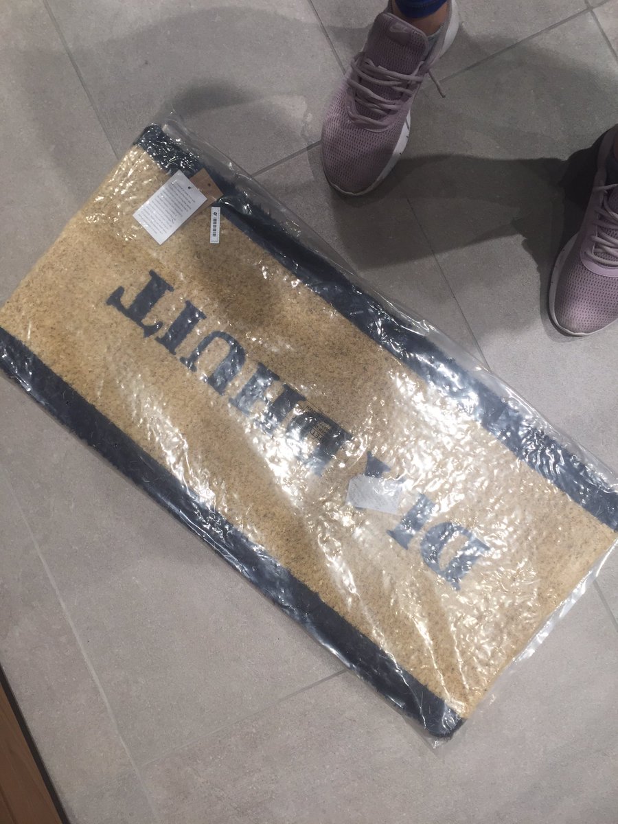 Tá siad seo á dhíol i Dunnes faoi láithir (brón orm nach bhfuil an bpictiúr ró-mhaith)