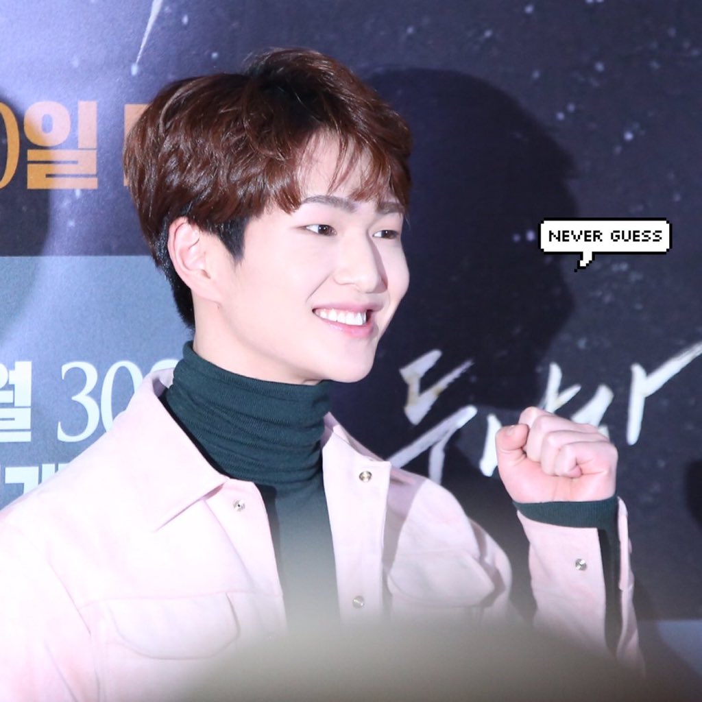  D-0/01, 4 hrs ONEW’S BACK i wish you could see yourself through my eyes, as that would give you a clearer view than my words could ever impart. i love you so much, lee jinki. for everything, again, thank you so much yours,triz