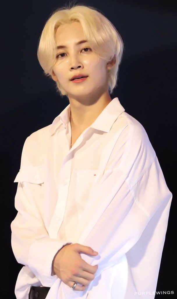 ateezimnida's tweet photo. ok but i honestly think blond jeonghan and yeosang can pass as siblings https://t.co/bY5TKmSKG9