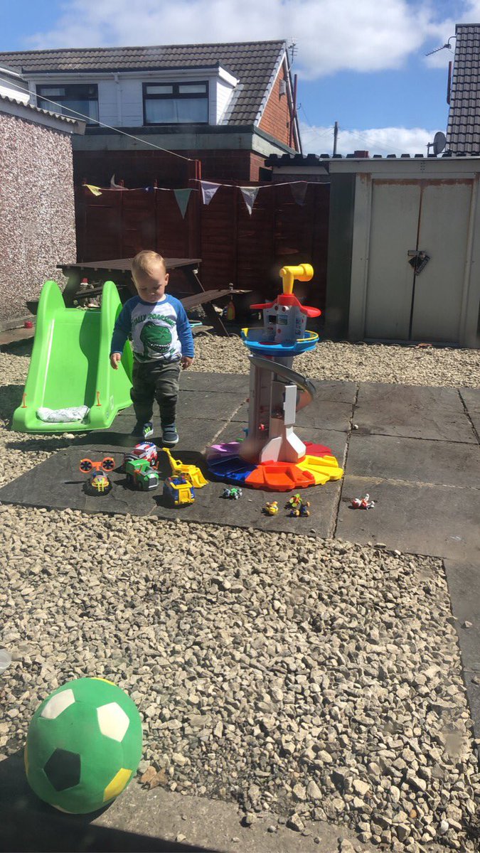 LeeHarman5's tweet photo. Bobby’s new PAW Patrol Lookout Tower, Vehicles and Figures have come @pawpatrol #YelpForHelp https://t.co/8x3JUZuHw1