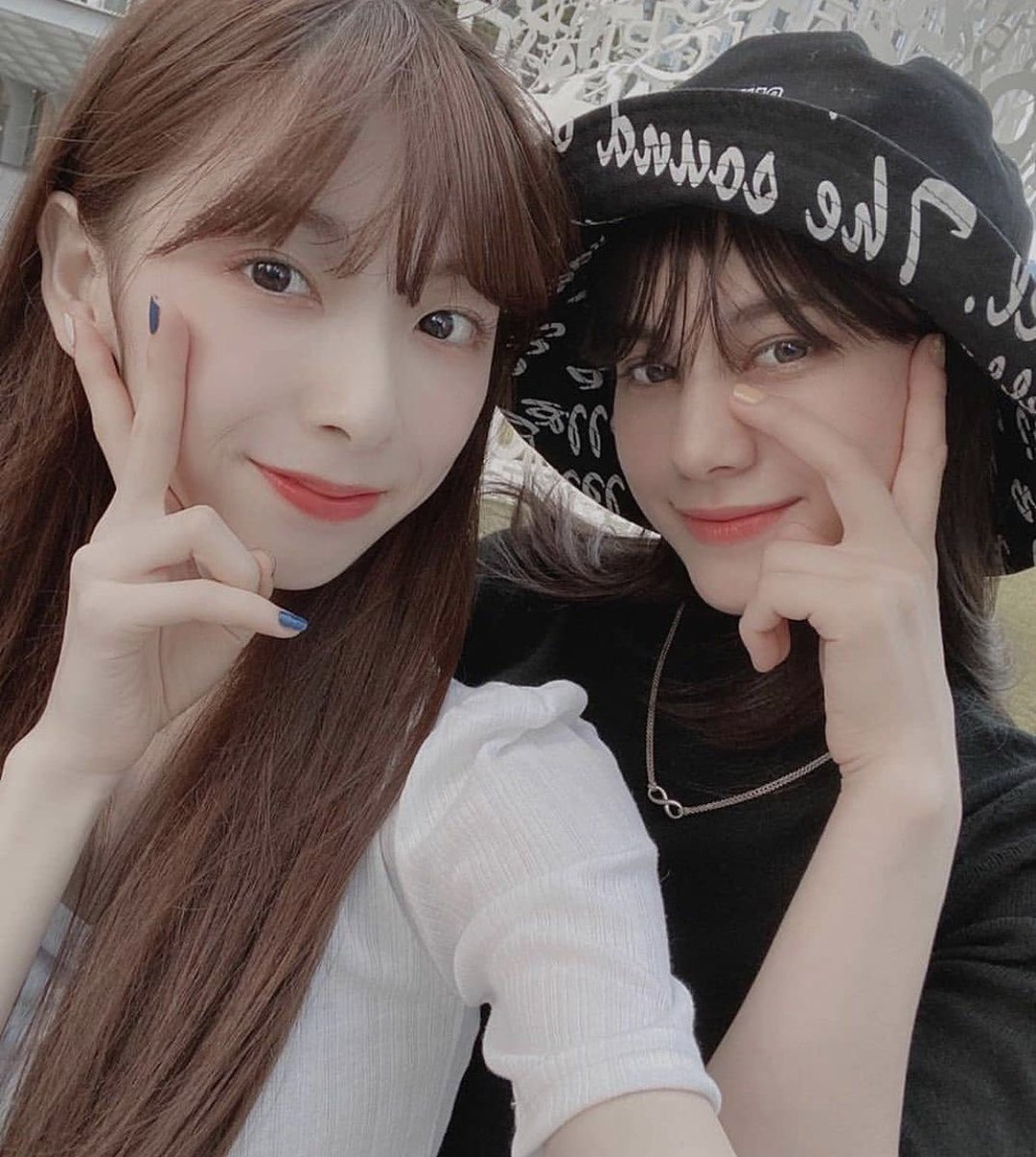 Sena على تويتر ミイヒ痩せすぎてほうれい線 みたいなの出てて口周り残念すぎる 老けてみえるし歯の矯正のせいで不自然になるのかもしれないけど 可愛いんだからもっと健康的に太ってくれ