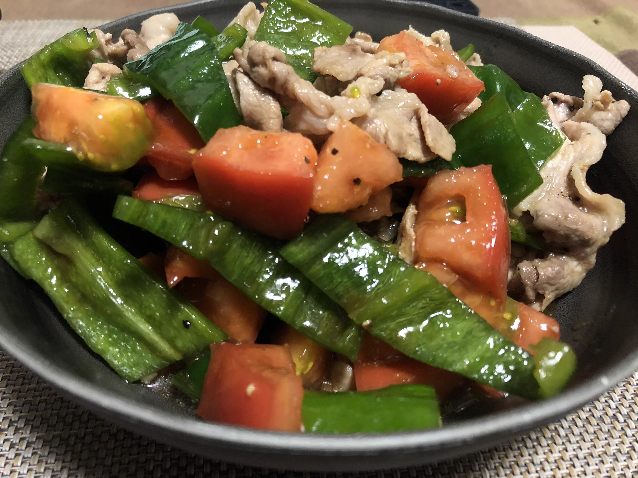 生のピーマンを美味しく頂く方法！！オイスターソースが決めて！！