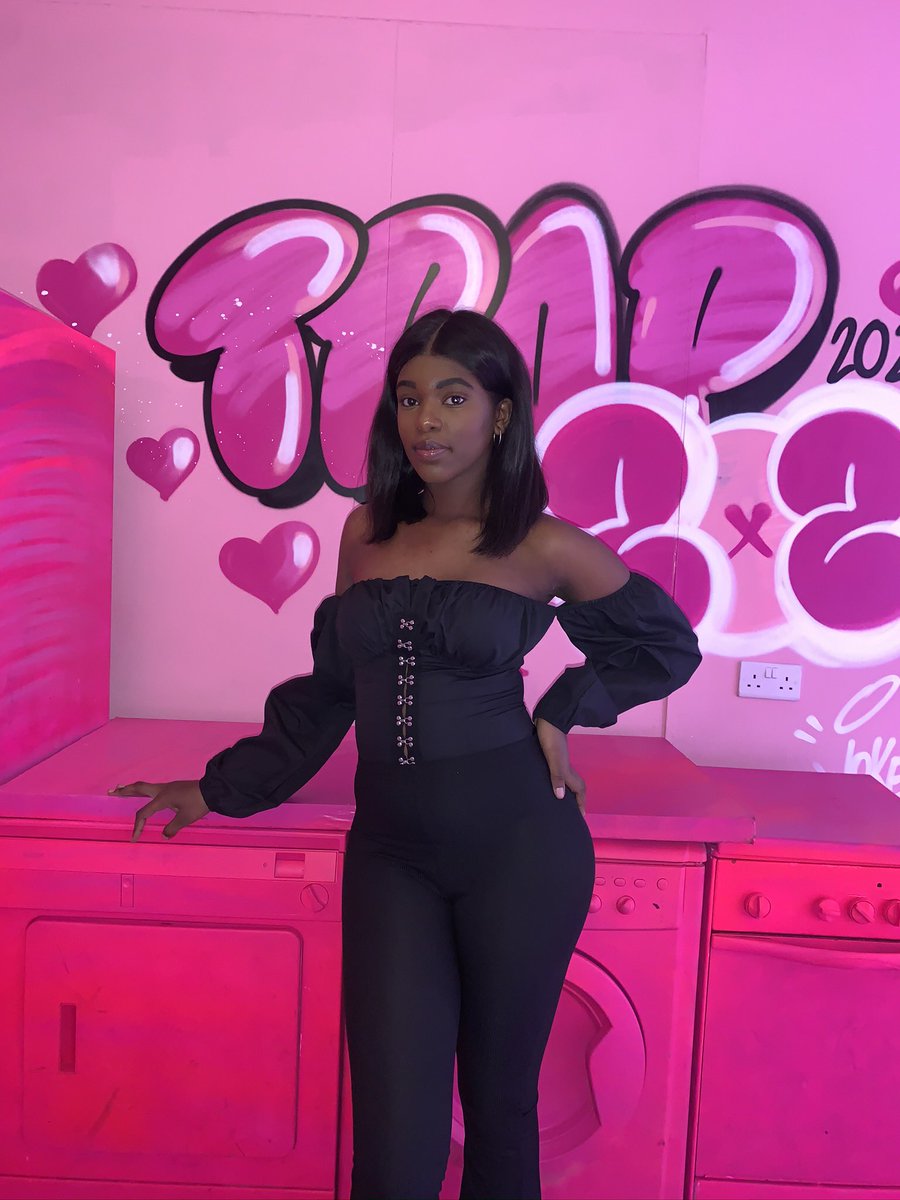 zamaraelliott's tweet photo. 💘🎀💞🍭🌺👛 https://t.co/YwW501G0OL