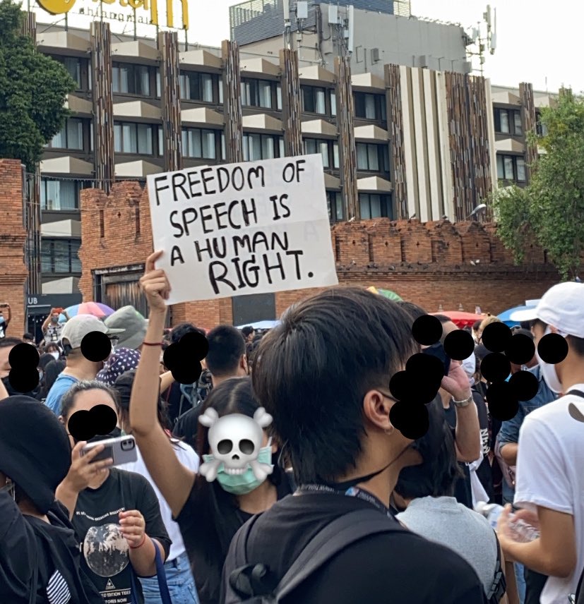 01kidd0's tweet photo. respect democracy TH #คนเชียงใหม่จะไม่ทนtoo #ให้มันจบที่รุ่นเรา https://t.co/zkHloQoht5