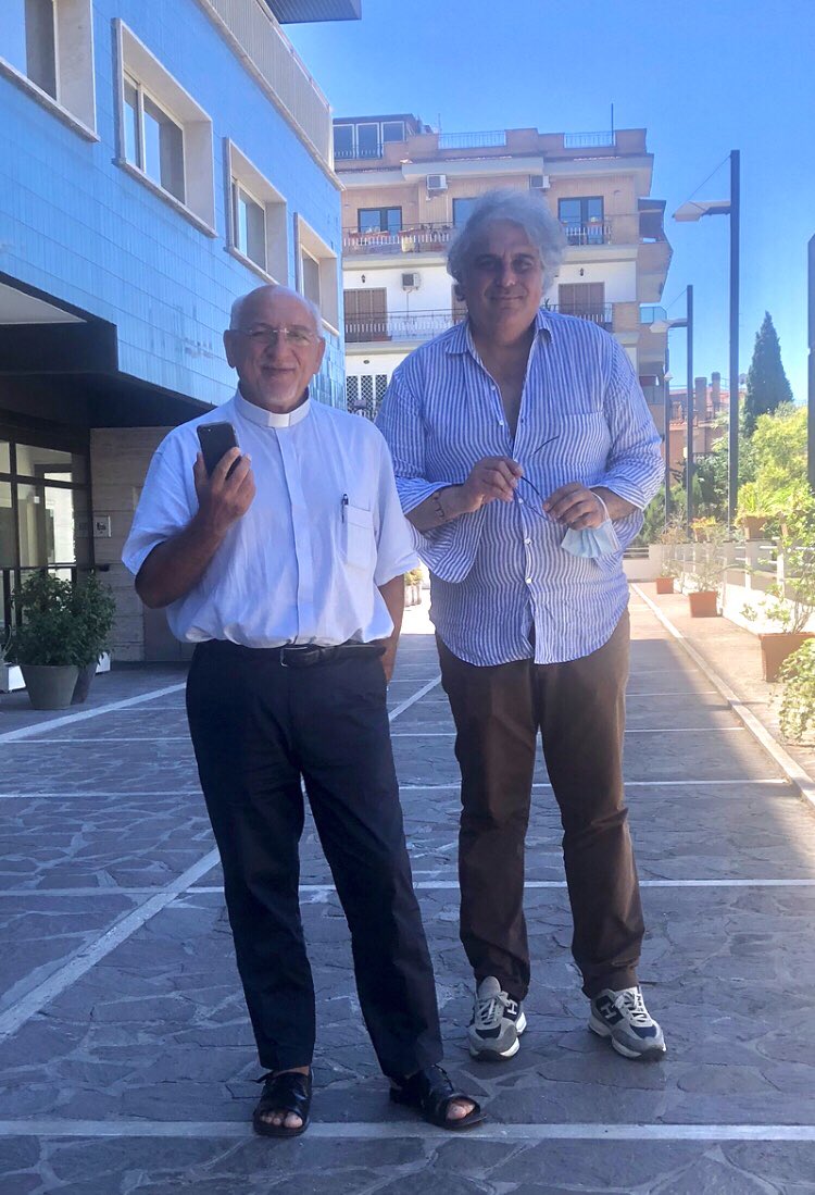 effemedica's tweet photo. @effemedica @autismo @fragilita’ #DomenicaSpeciale
“Con don Dante a discutere di autismo e fragilità”
#graziedonDante https://t.co/HIBFBfRBqb