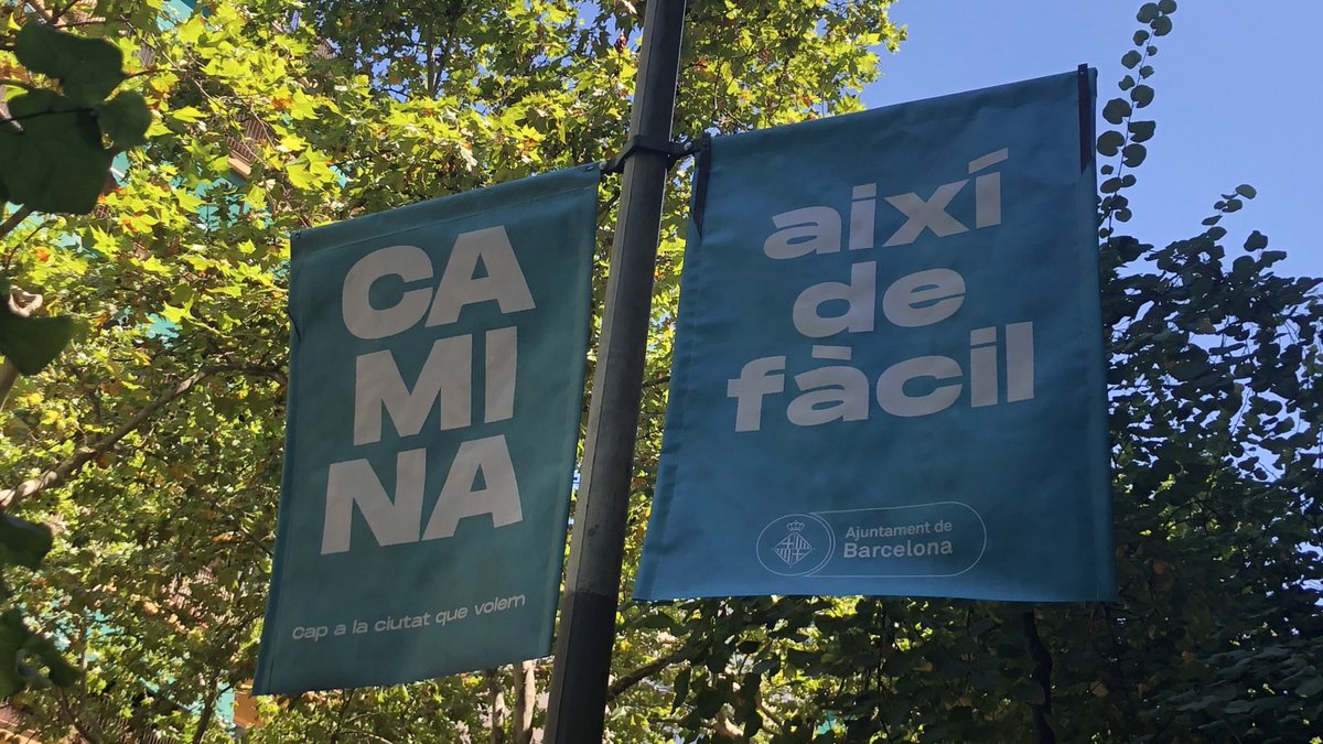 stephenhydrated's tweet photo. Ana Guerra hablando con un parapléjico catalán: https://t.co/os1sbs8dMe