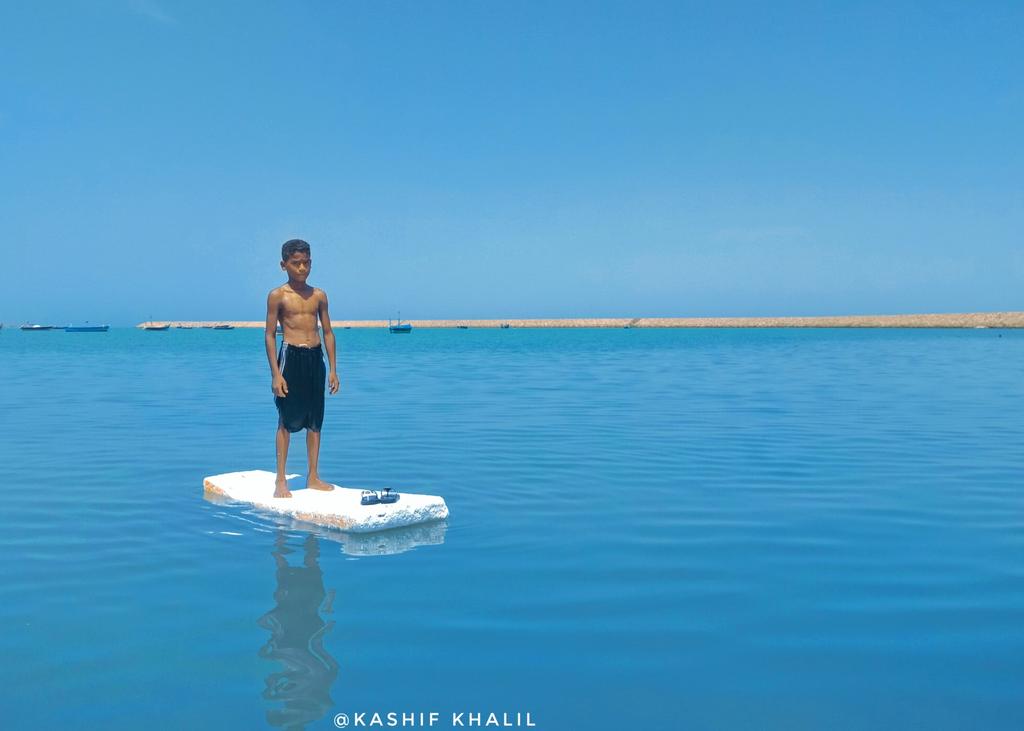 Kashifkhalil67's tweet photo. GWADAR BALOCHISTAN
#Gwadar #Demi #Zerr
#small #kids #fishing #Gwadar
#sea
#mobilephotography
#mobilephotograher
.#gwadarbalochistan
@ImranJala_baloc @bnu_news @KahudaBabar @AnitaJalil @thegwadarpost @BalochistanU @anis_gorgaij @jam_kamal @SenatePakistan @BukshAllaah https://t.co/TgeRK81kaQ
