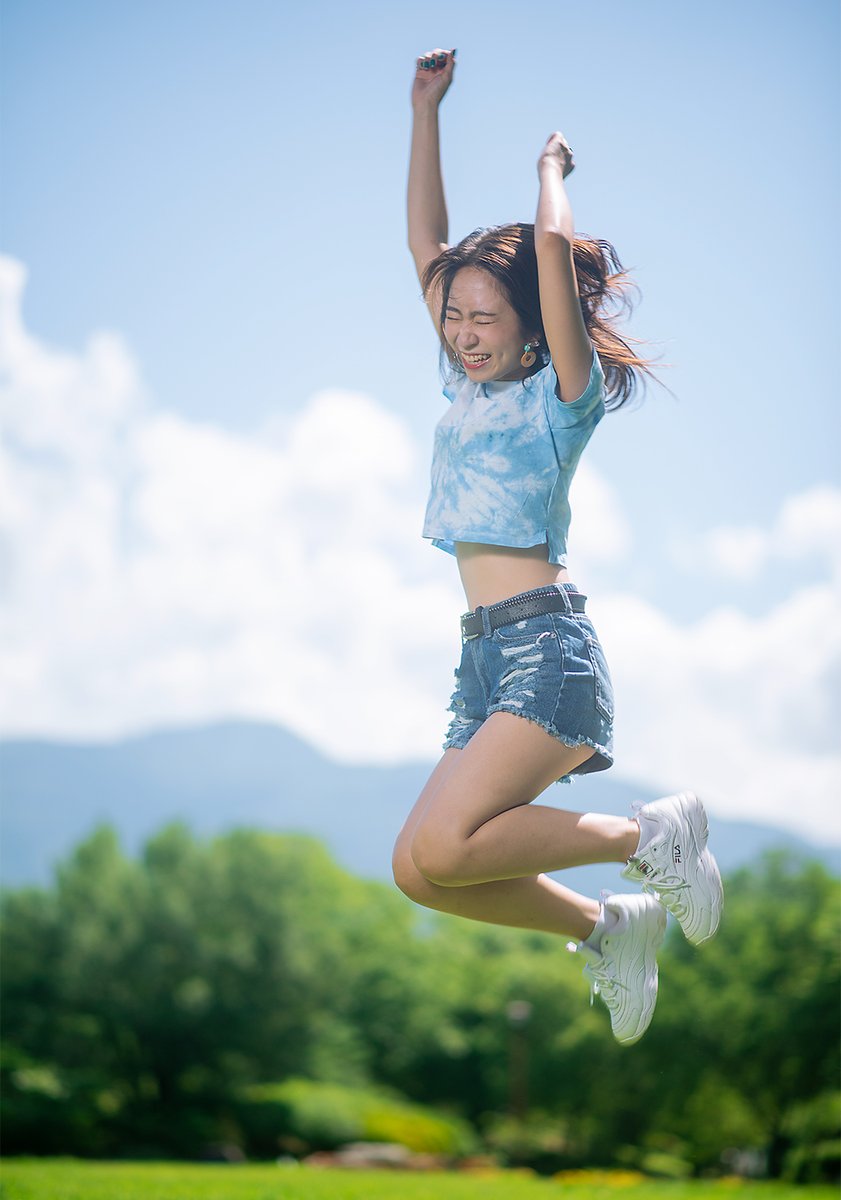 tottotomal's tweet photo. #ポートレート 撮影(7/19)

モデル： #maho さん
所属： #40grace (#40グレース )　さま

画題：『夏だぁ！』

※縦写真です。 https://t.co/TPSI1EcRZj