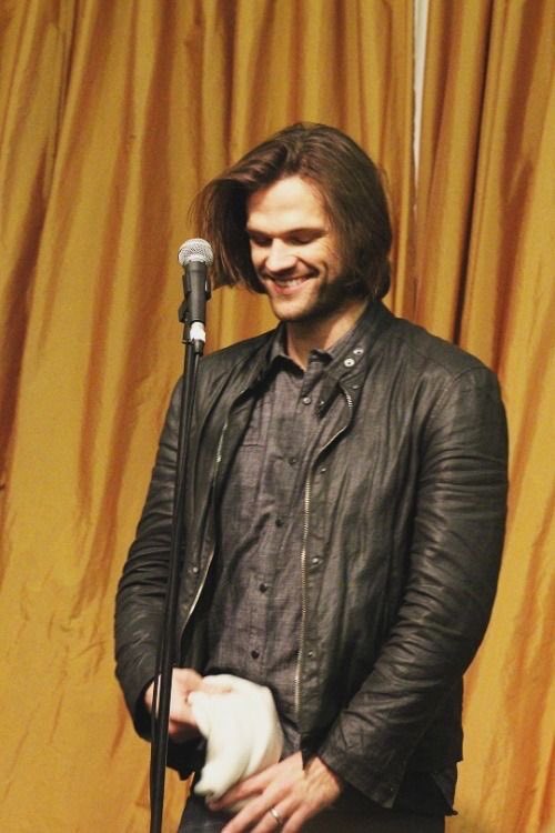 J2winchester2's tweet photo. HAPPY BIRTHDAY AGAIN AND AGAIN JARED PADALECKI I LOVE YOU SO MUCH THANK YOU FOR BEING SO SWEET AND AMAZING AND INSPIRATIONAL ILY❤️ #happybirthdayjared #happybdayjaredpadalecki
Check out my birthday edit for Jared here
https://t.co/mZbcnkxTEE https://t.co/bw6LiLLveQ
