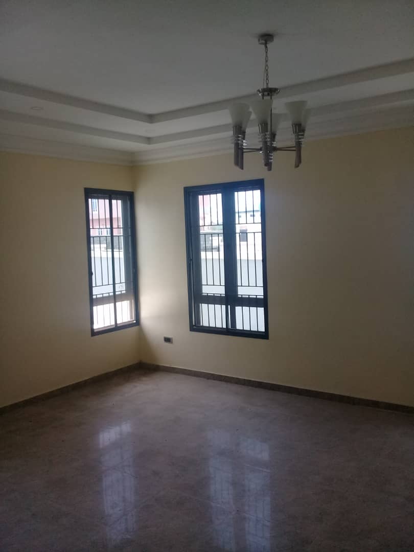 usman414's tweet photo. For sale!!!A 5bedroom duplex with bq at an affordable price in Mayfair Garden Estate.feel free to send DM for inspection. Tweetfam your retweet means a lot to me.thanks https://t.co/qNnE1S2kuJ