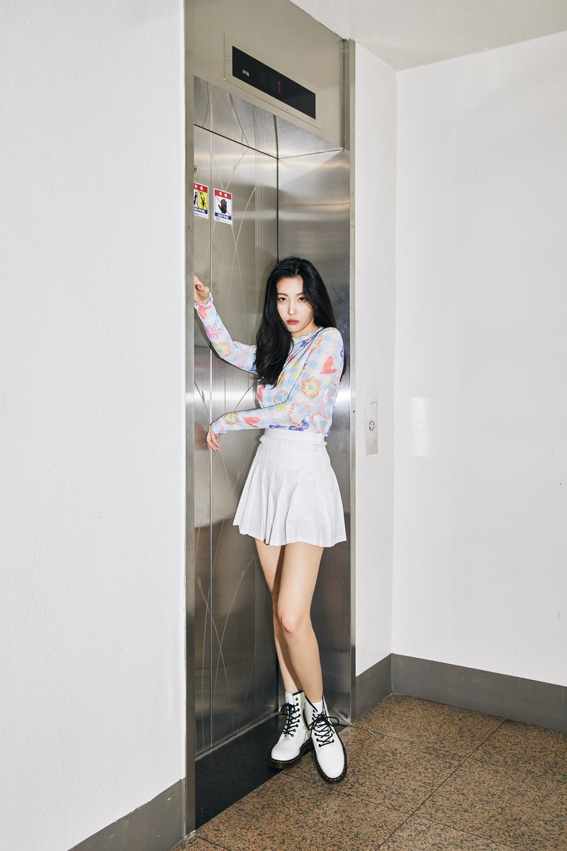 leesunmiturkey's tweet photo. 190720| Giyim markası LEAF XIA, Weibo'da Sunmi'nin fotoğraflarını paylaştı. https://t.co/wtuo6P1Yt3