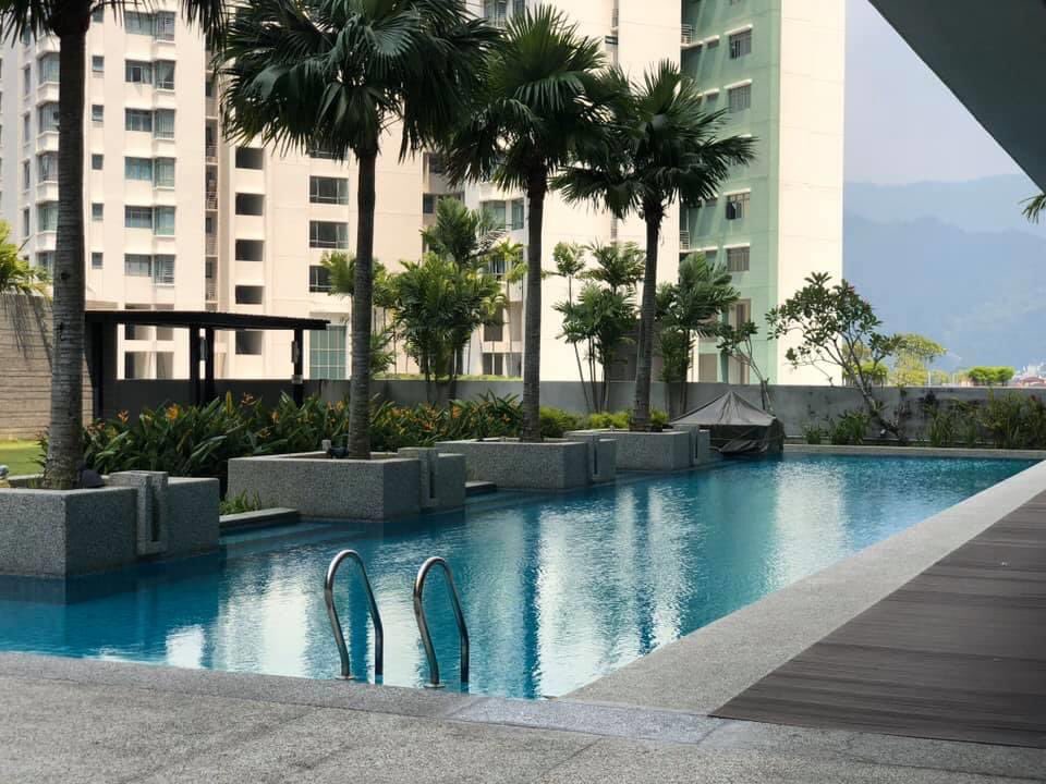 Aizz_Irfan's tweet photo. Hi.

Sy mencari seorang housemate utk bilik kecil di Melody Homes Apartment, Penang. RM264/month (termasuk wifi).

Ada bbrp kriteria utk tenant yg nak bru nk masuk sbb kena ikut rule rumah ni 😊 Pls help me to spread this. Thanks 🙏🏻 https://t.co/TTovJtHlDz