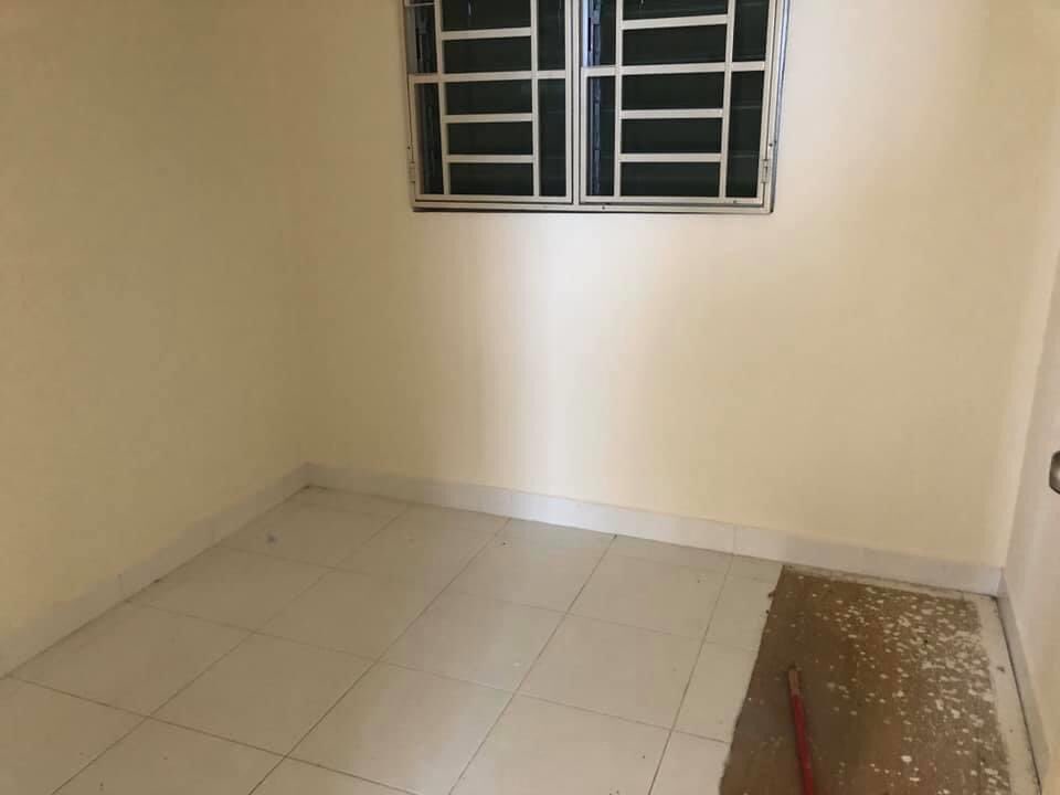 Aizz_Irfan's tweet photo. Hi.

Sy mencari seorang housemate utk bilik kecil di Melody Homes Apartment, Penang. RM264/month (termasuk wifi).

Ada bbrp kriteria utk tenant yg nak bru nk masuk sbb kena ikut rule rumah ni 😊 Pls help me to spread this. Thanks 🙏🏻 https://t.co/TTovJtHlDz