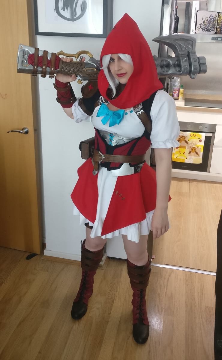 DemoraFairy's tweet photo. I'm going to try to start using Twitter more (again), so here's a couple of progress pictures of my Little Red Ashe cosplay! Nearly done, just a few bits to go. More progress photos here: https://t.co/2MIbj7exbz
#littleredashe #ashecosplay #overwatchcosplay https://t.co/ldZoWtbcnU