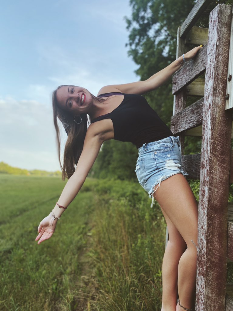 sarahjj2019's tweet photo. photocred to the one &amp; only @EmmaSue43 https://t.co/csxxYItjRq