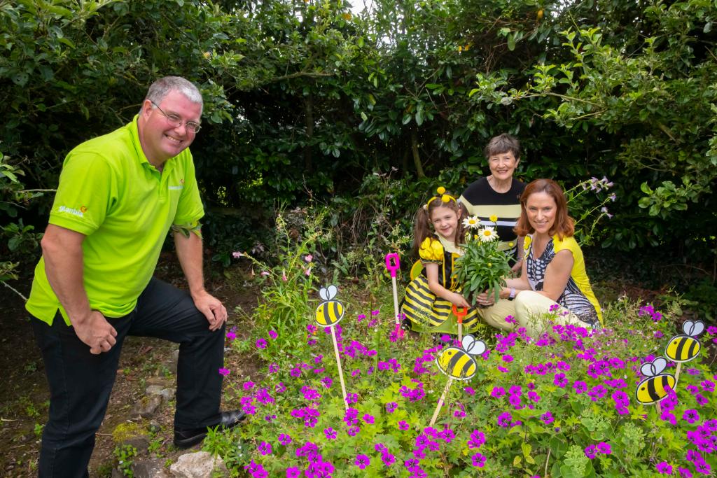 countrylifegc's tweet photo. We're calling enthusiasts of all ages and skill levels to take the Operation PolliNation pledge and for a chance to win a €2,000 pollinator-friendly garden renovation. The Coogan family are doing just that with a wildflower rich garden! 

Read more 👉 https://t.co/BR6HRG5Ytj https://t.co/IZJJHAH5FL