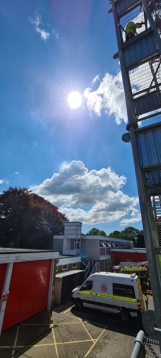 BarnstapleFireStation tweet media