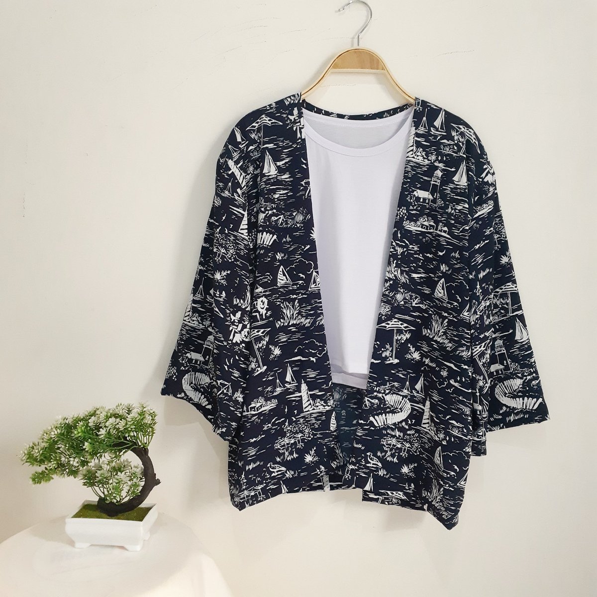 jualannyaran's tweet photo. 📍 Wolfis Outer IDR 79.000

📐 DETAILS 📐
Lingkar dada: 120cm/free
Pjg baju: 65 cm
Pjg lengan: 40 cm

Material: Wolfis Premium
Karakteristik: Halus, jatuh, tidak menerawang, ketebalan sedang

❌Tidak termasuk dalaman❌
#outer #jualouter #outermurah #outermotif https://t.co/62VxCpekXZ