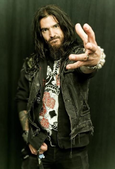 Happy birthday to Robb Flynn 
