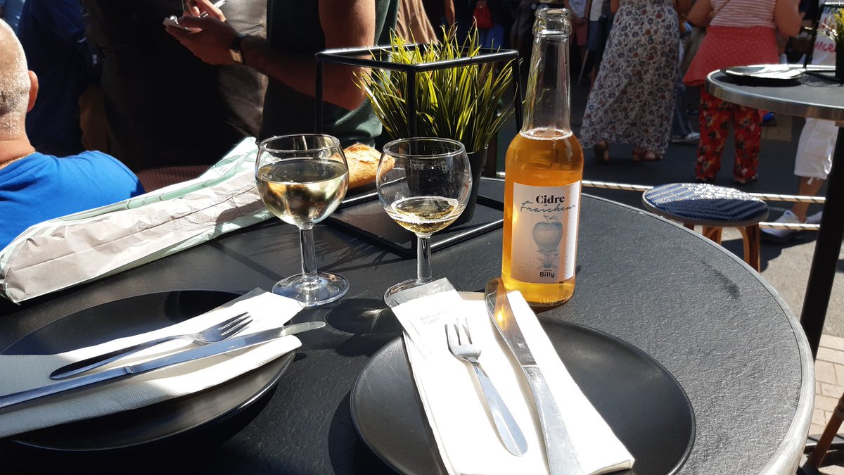 DidiCelki's tweet photo. #Apéro très sympa, bon rapport #qualiteprix, une #adresse à retenir
#LaPerledIsigny https://t.co/YS3moCBx3Y