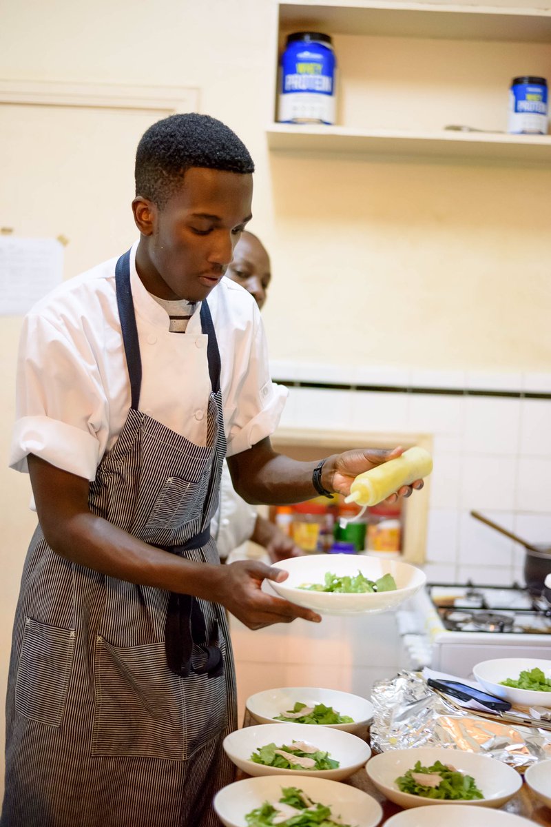 PDWikendi's tweet image. #TeenChef @DavidWambunya, 19, is the brains behind #DiningWithDavid, a pop-up restaurant offering unique gourmet dining at select venues, launched in 2017. His story&amp;amp;one of his tasty recipes, for a dish entitled #HakunaMatata, in your #PDWikendi today on epaper.peopledaily.co.ke