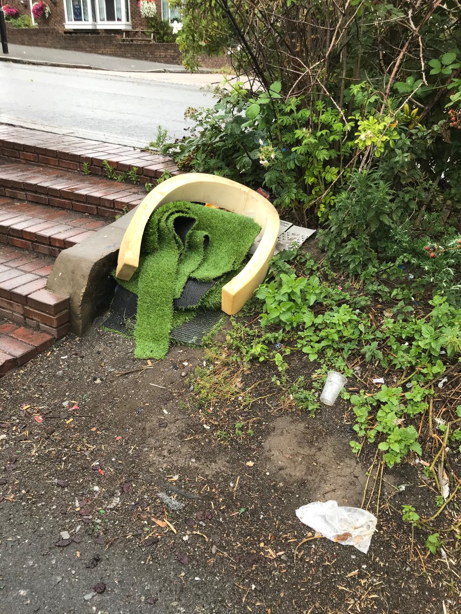 CanLager's tweet photo. 13 bags rubbish picked from GUC nr Hayes Bridge by two of our members today. Also a safe, suitcase, agent’s board, trolley bag etc @CanalRiverTrust @karanvir_D #jaskiran kaur chohan #kamaljit kaur nagpal https://t.co/bXojIL1EW1