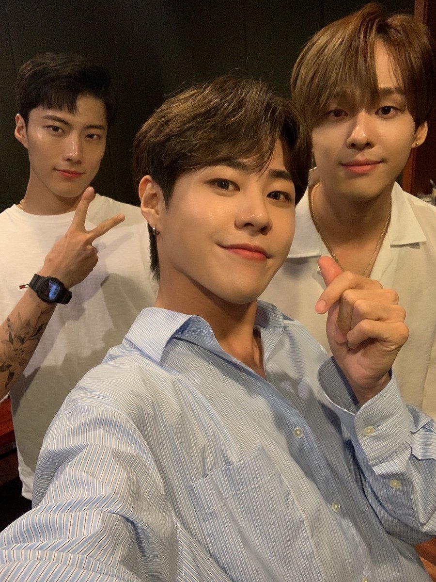 IMFACTofficial's tweet photo. ❤이프와 함께한 영상통화 이벤트❤
이프 덕분에 좋은 추억 만들어서 행복했습니다!!

#임팩트 #IMFACT #IF https://t.co/sxDxqCY4qi