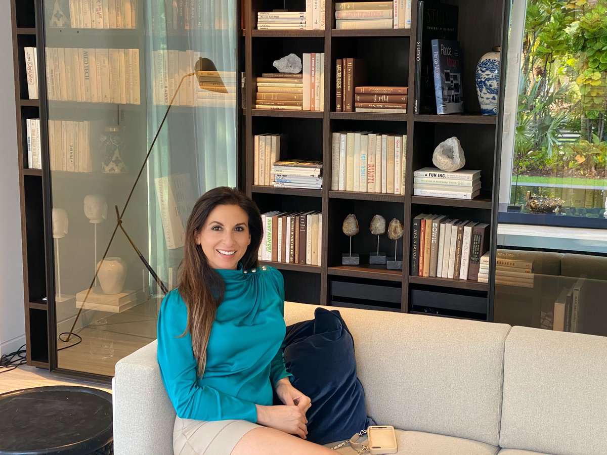 CarolCCassis's tweet photo. #villalissoni #lifestyle #askme #moveinready #boutiquebuilding #privacy #safety https://t.co/l8BfR5TMqq