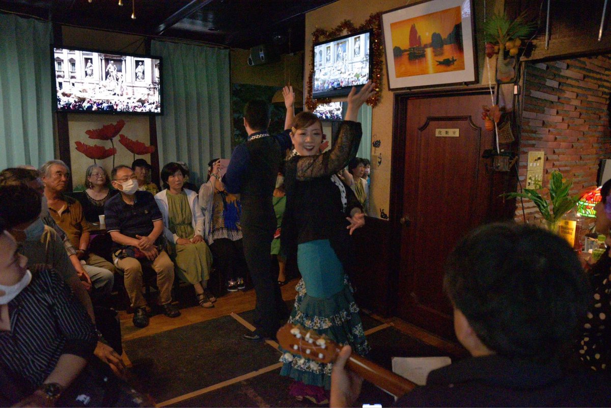 LaFlamenco's tweet photo. 加古川のレミーさんでフラメンコライブ❣️楽しかった😊ありがとうございました。
https://t.co/c2p9MfYqVp https://t.co/aqs2TJRB8U