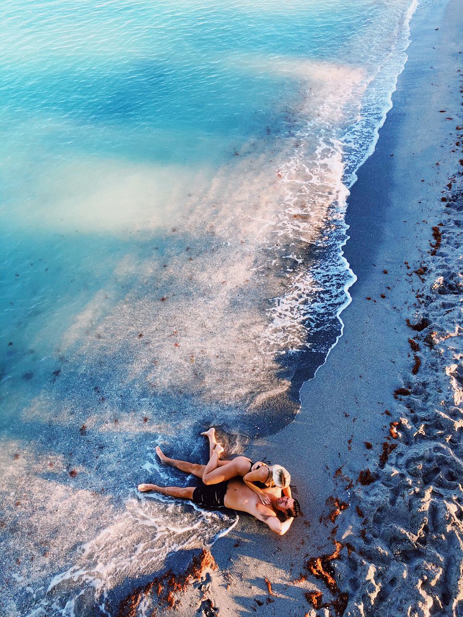 cmontgomery95's tweet photo. Day dreaming in your arms 🌞 https://t.co/qtGPjTzKpV